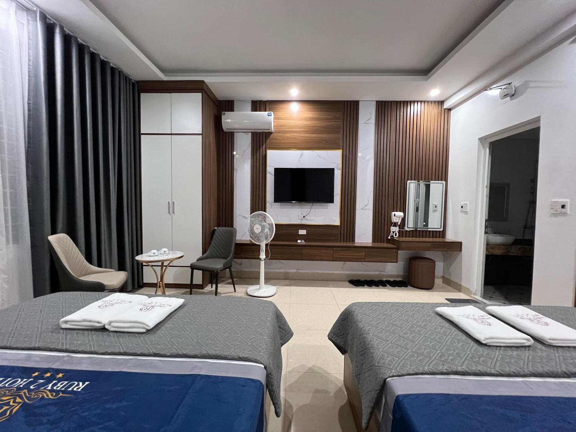 Ruby 2 Hotel — Photos 1